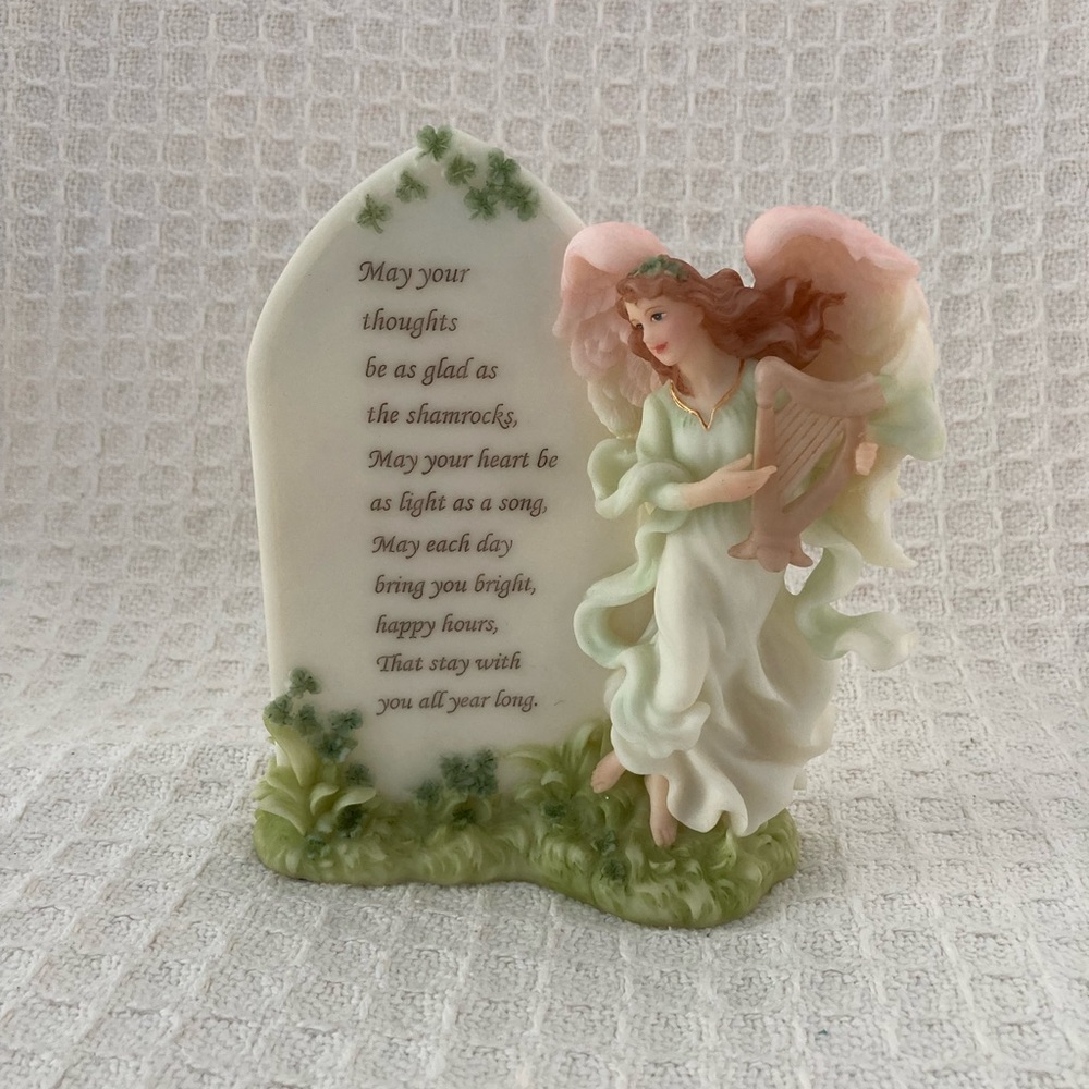 Seraphim Classics 2003 May Your Thoughts Be As Glad As Shamrocks #82615 4” Tall